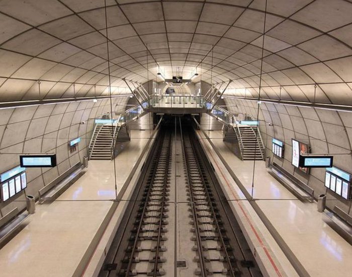 Imagen de estación de metro línea 3 de Bilbao